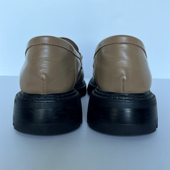 💥SALE💥 Beau Today Chain Leather Loafers Size 7.5 - Picture 7 of 9